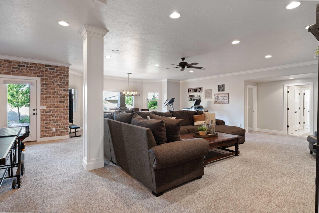 1557 Stone Cliff DR St George, UT 84790 home for sale, MLS#25-263025 - Erika Rogers Photo 34