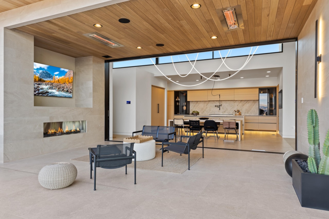 2031 E Pinnacle DR St George, UT 84790 home for sale, MLS#25-258844 - Erika Rogers Photo 26