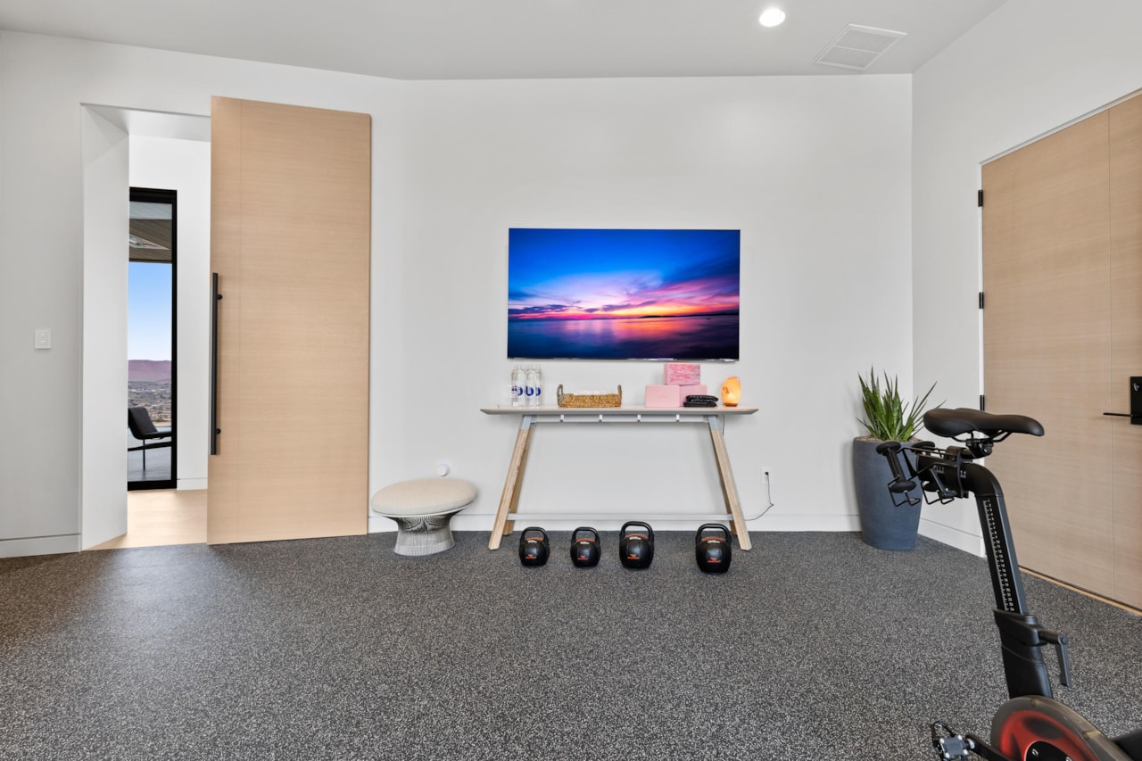 2031 E Pinnacle DR St George, UT 84790 home for sale, MLS#25-258844 - Erika Rogers Photo 31