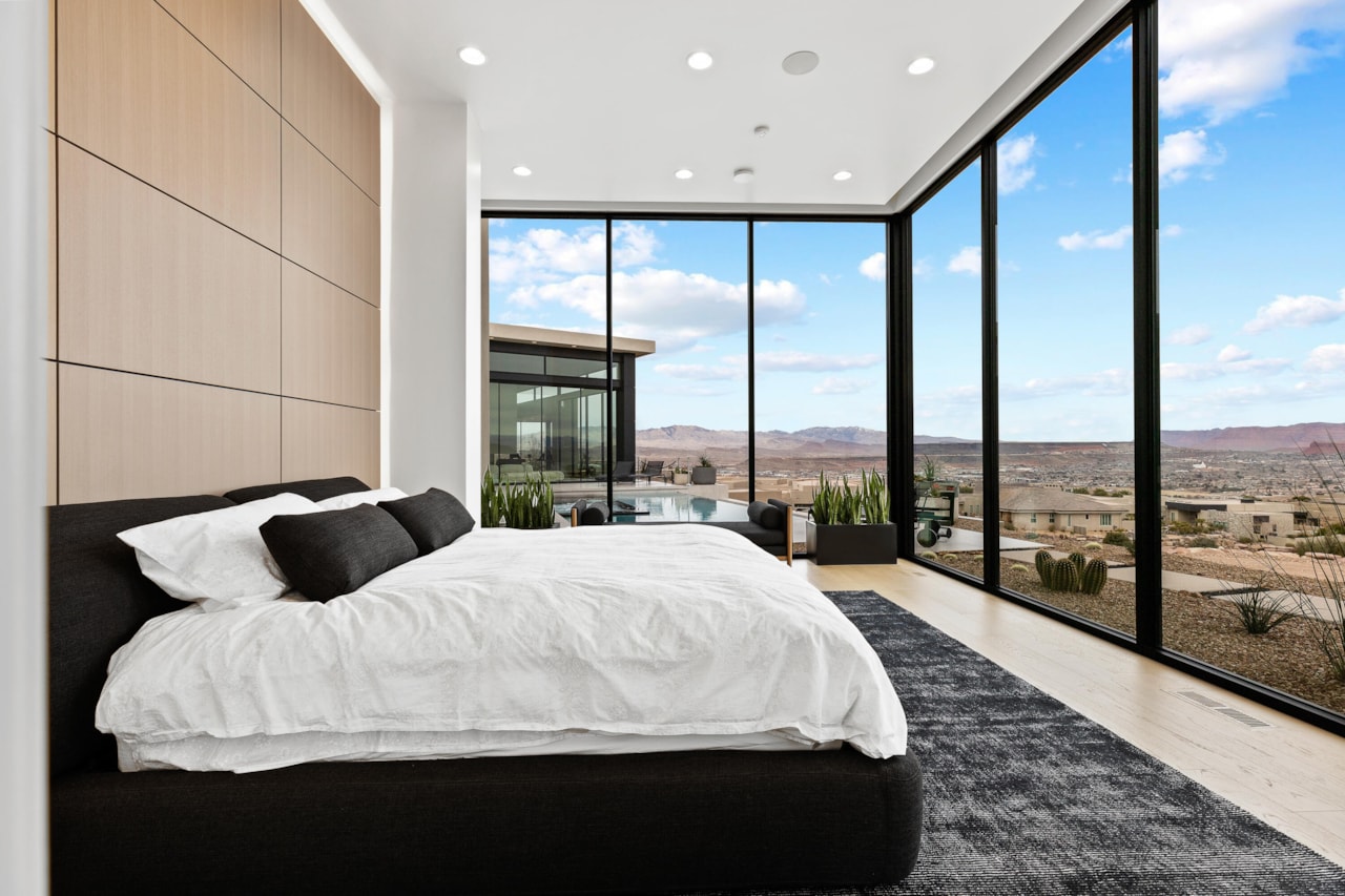 2031 E Pinnacle DR St George, UT 84790 home for sale, MLS#25-258844 - Erika Rogers Photo 33