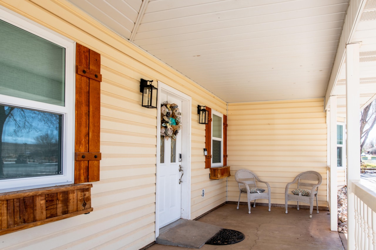 1027 S 920  W Hurricane, UT 84737 home for sale, MLS#25-259119 - Erika Rogers Photo 13