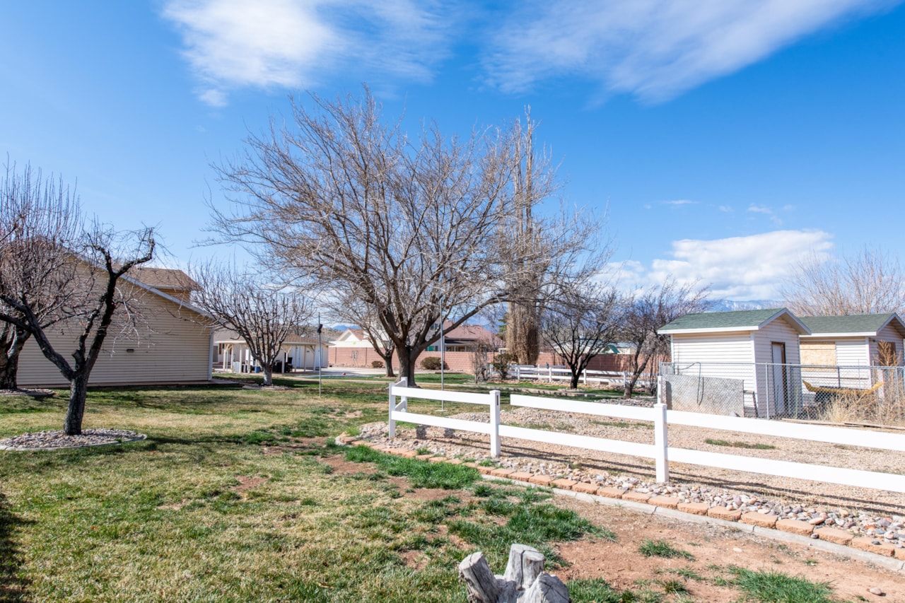 1027 S 920  W Hurricane, UT 84737 home for sale, MLS#25-259119 - Erika Rogers Photo 56