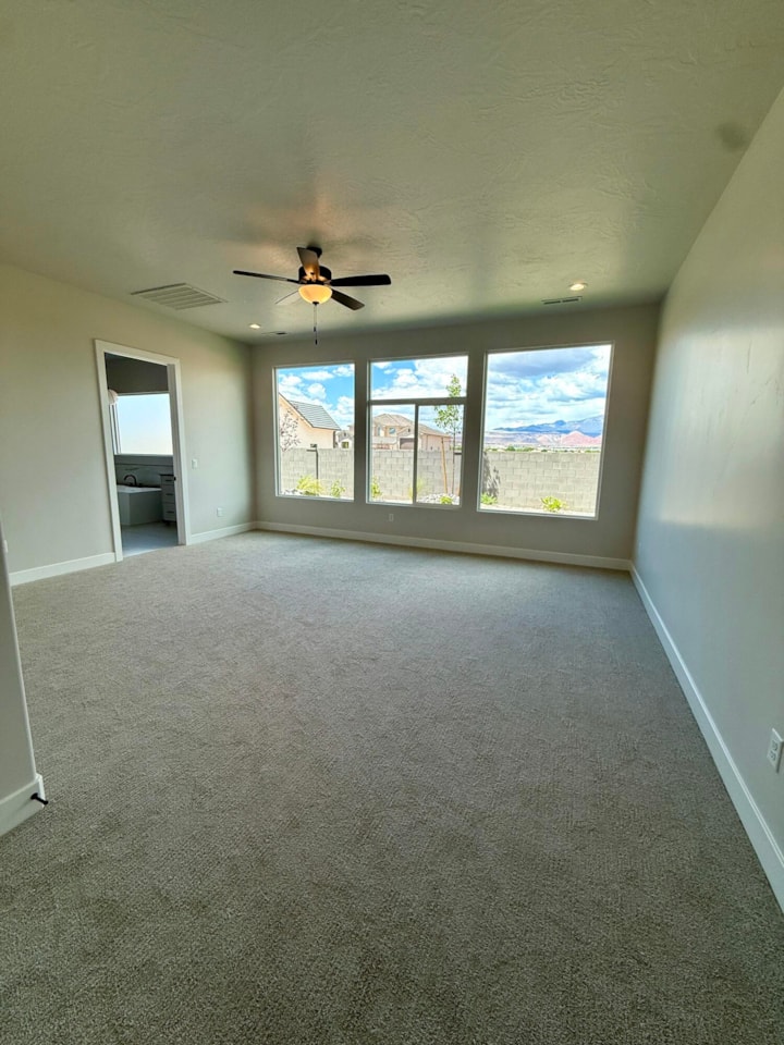 422 W Lamond CIR Washington, UT 84780 home for sale, MLS#25-257905 - Erika Rogers Photo 19