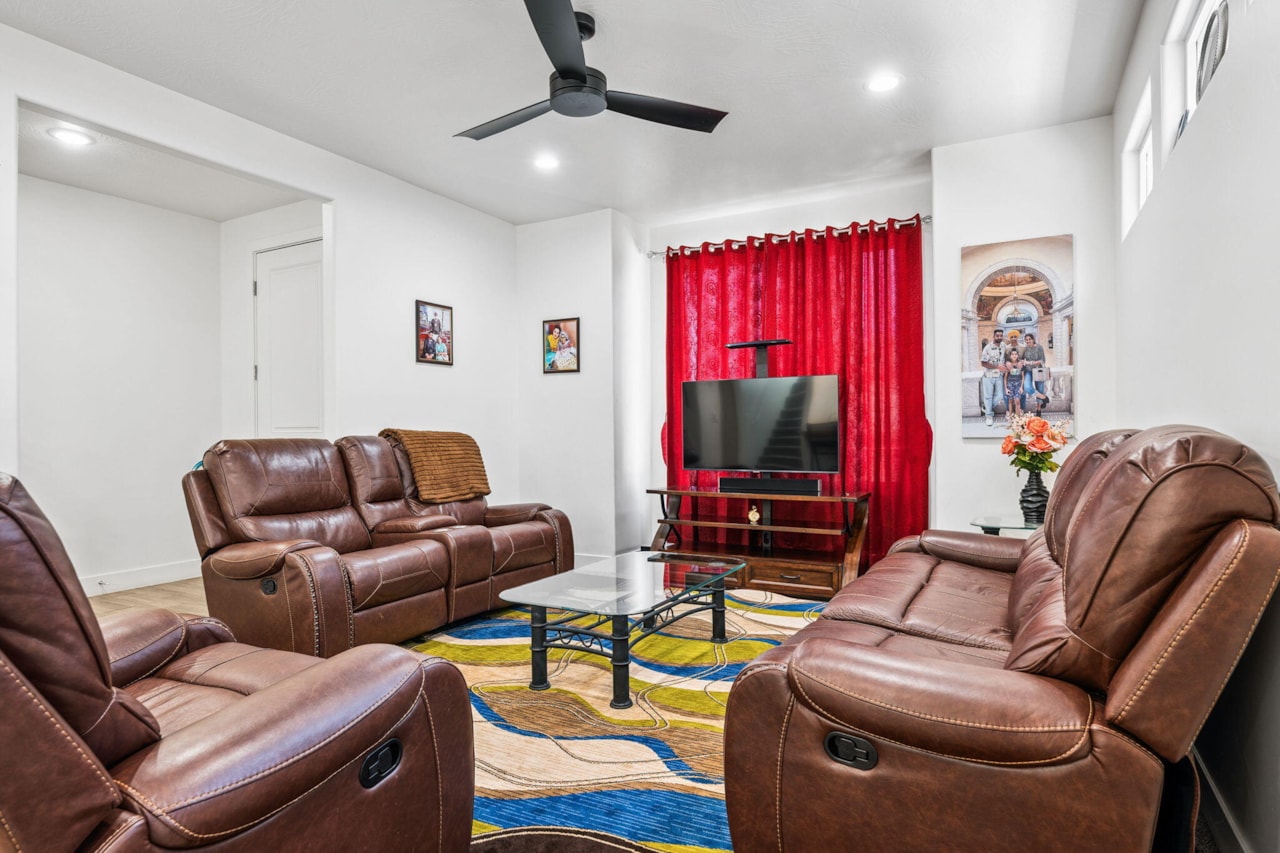 438 N Stone Mountain #17 St George, UT 84770 home for sale, MLS#25-263138 - Erika Rogers Photo 5