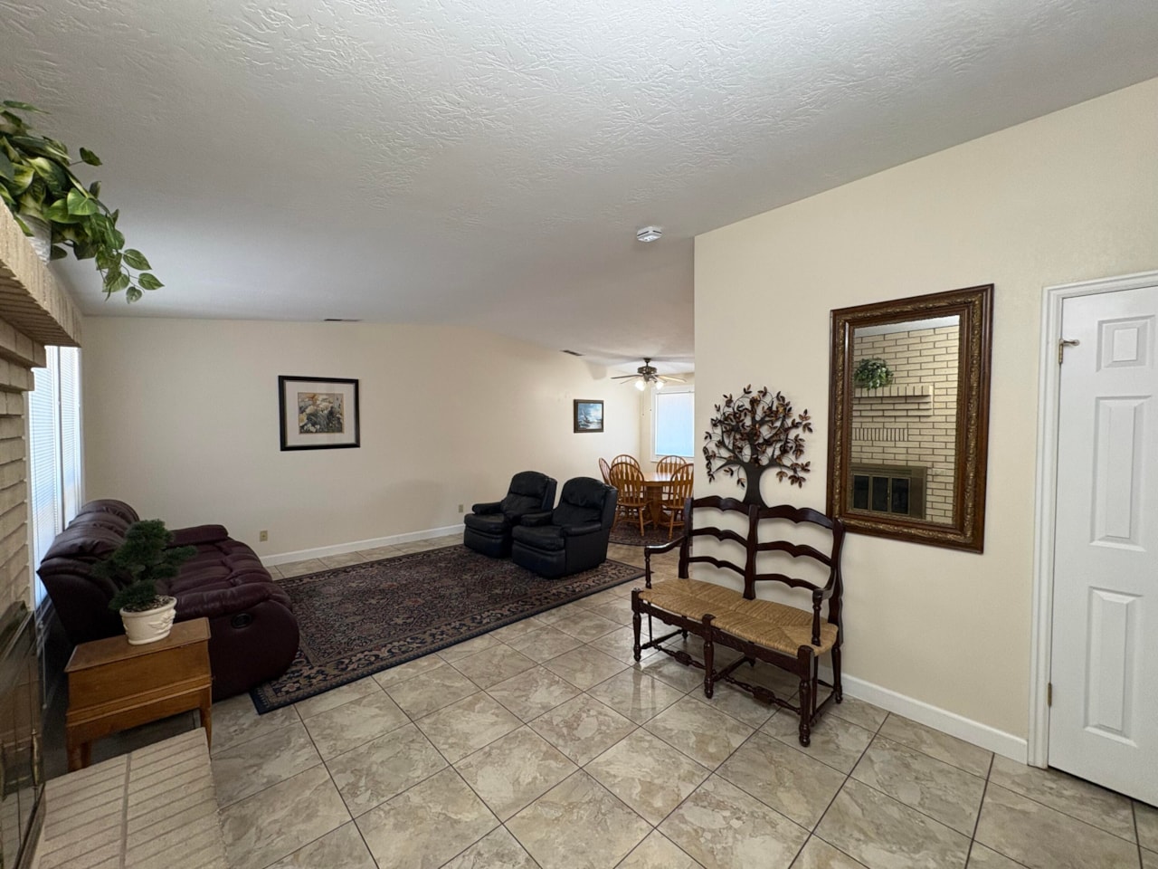 454 S 100  E #10 St George, UT 84770 home for sale, MLS#25-263171 - Erika Rogers Photo 3