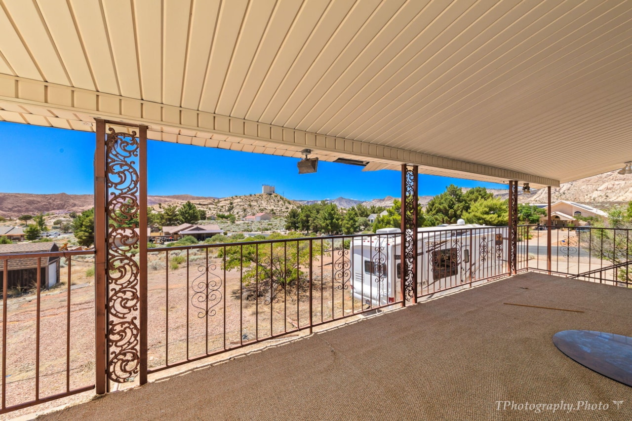 5805 N 1400  W St George, UT 84770 home for sale, MLS#25-263184 - Erika Rogers Photo 22