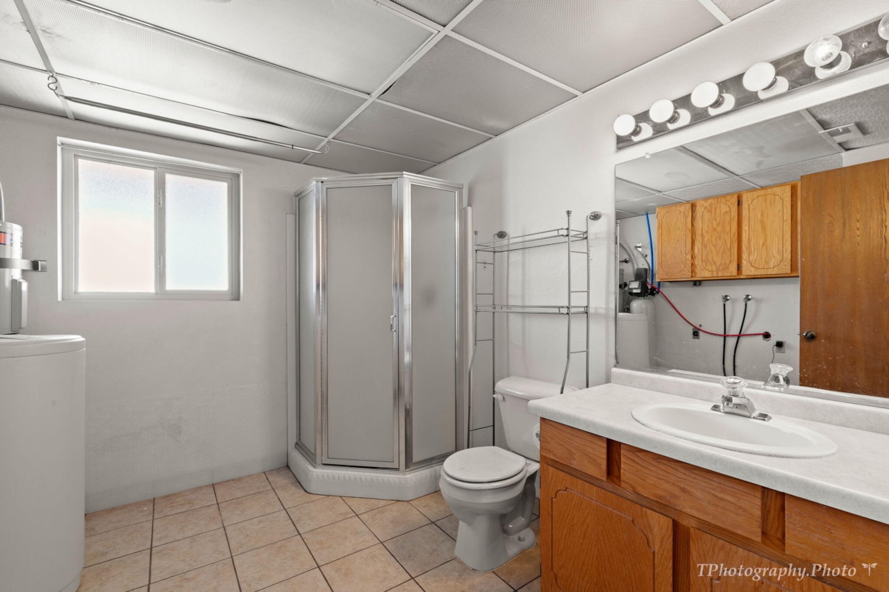 5805 N 1400  W St George, UT 84770 home for sale, MLS#25-263184 - Erika Rogers Photo 24