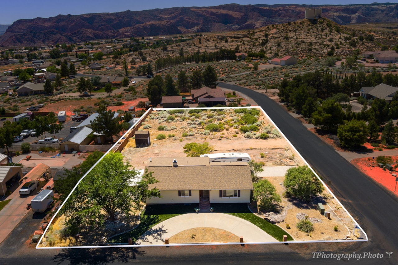 5805 N 1400  W St George, UT 84770 home for sale, MLS#25-263184 - Erika Rogers Photo 43