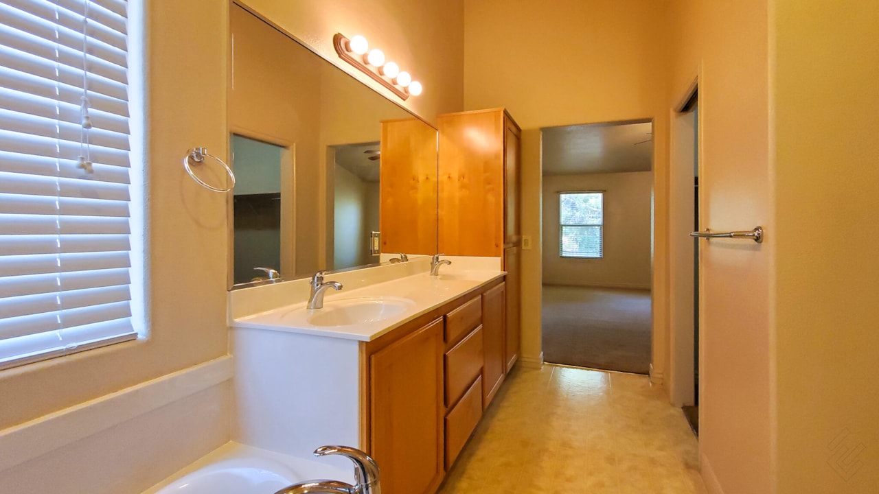 1730 W Stonebridge #25 St George, UT 84770 home for sale, MLS#25-263269 - Erika Rogers Photo 35