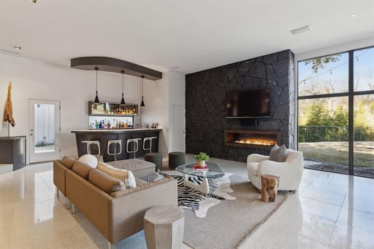 Greysq.com | Premier Real Estate Brokerage for Exceptional Properties Photo 17