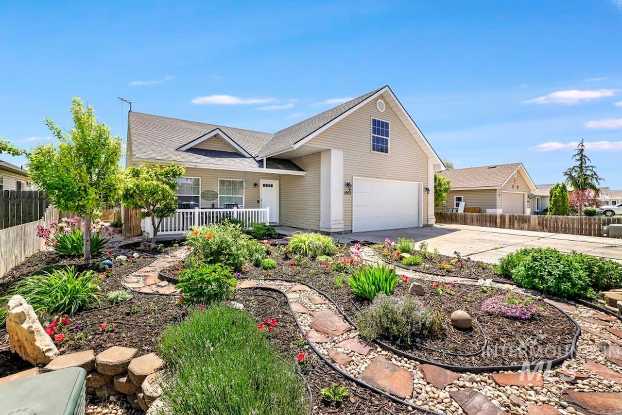 1003 Lauren Ln Filer, ID 83328 MLS 98939739