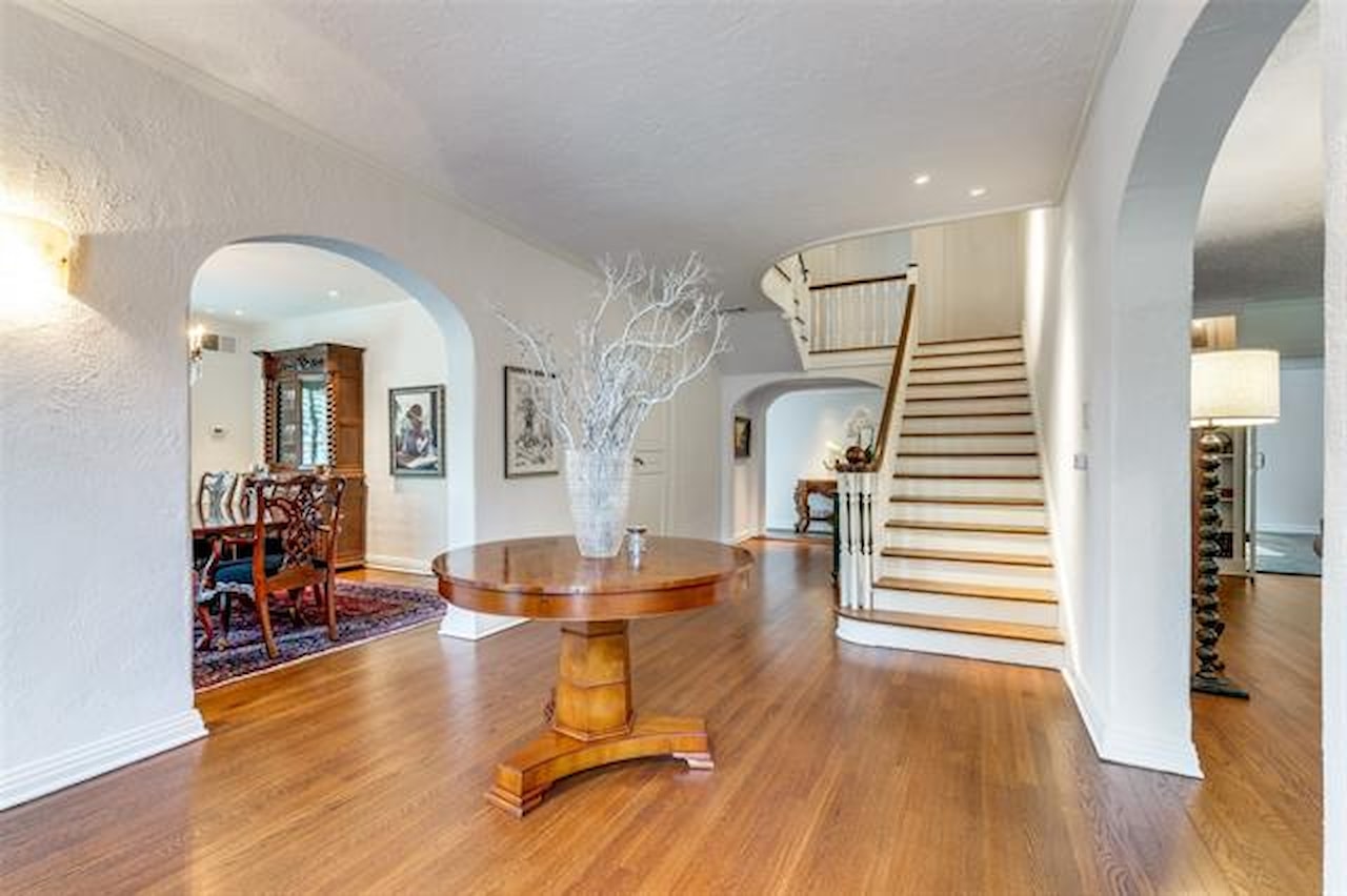 Greysq.com | Premier Real Estate Brokerage for Exceptional Properties Photo 2