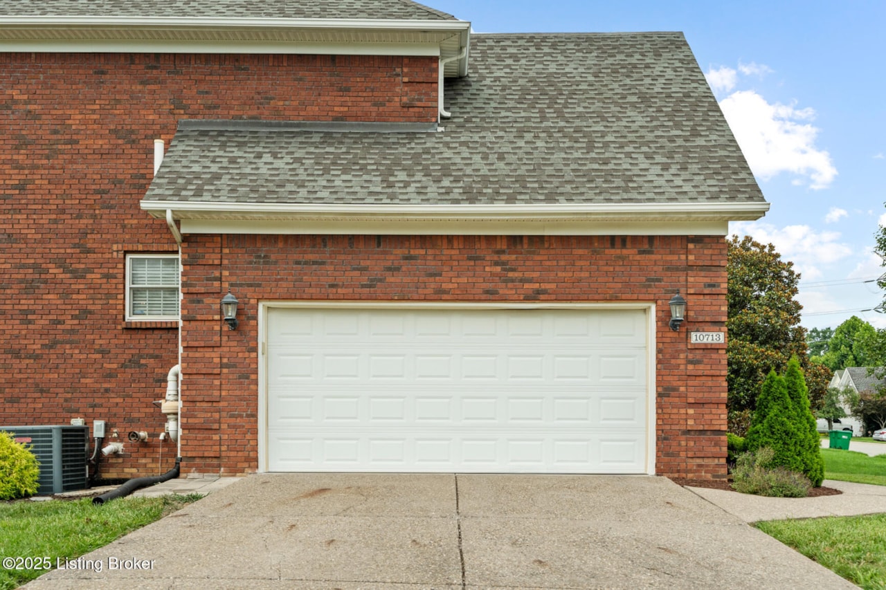 10713 Vintage Creek Dr Louisville KY 40299 | MLS#1693411