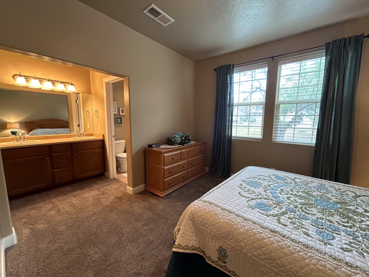 3439 S Barcelona DR #68 St George, UT 84790 home for sale, MLS#25-263349 - Erika Rogers Photo 9