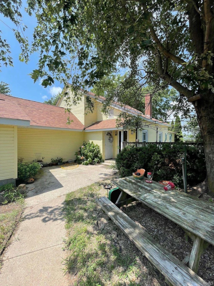 18669 E State Road 58 Sandborn, IN 47578 | MLS 202529280
