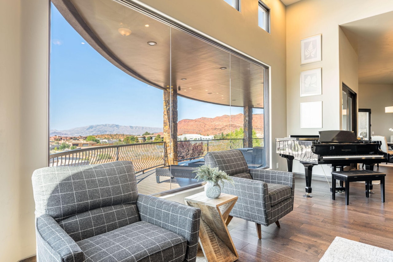 2203 W Silver Cloud DR St George, UT 84770 home for sale, MLS#25-263442 - Erika Rogers Photo 6