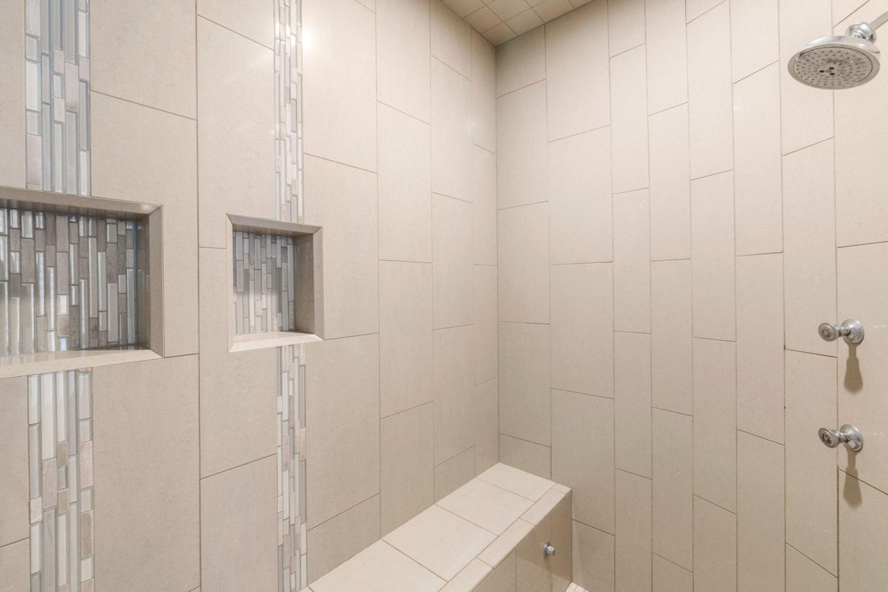 2203 W Silver Cloud DR St George, UT 84770 home for sale, MLS#25-263442 - Erika Rogers Photo 27