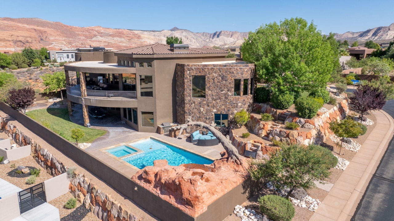 2203 W Silver Cloud DR St George, UT 84770 home for sale, MLS#25-263442 - Erika Rogers Photo 63