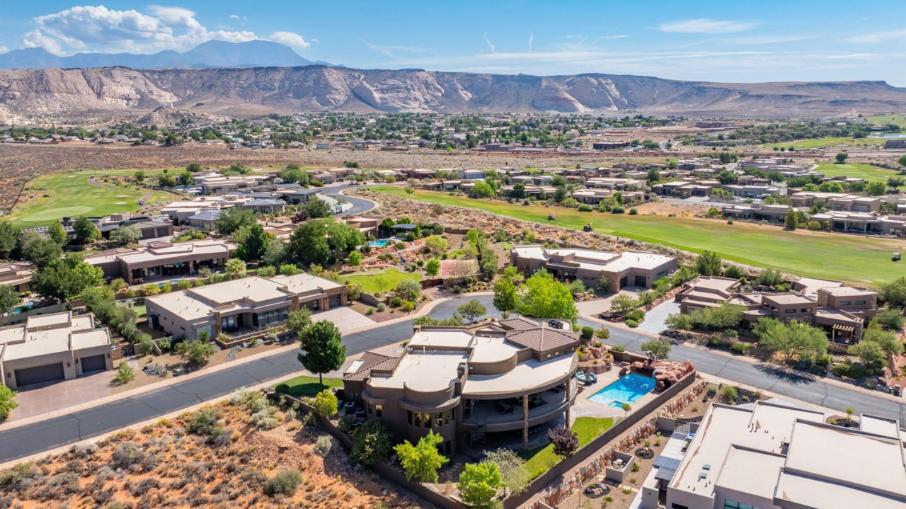 2203 W Silver Cloud DR St George, UT 84770 home for sale, MLS#25-263442 - Erika Rogers Photo 73