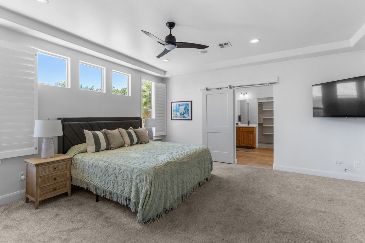 993 N Las Entradas DR Washington, UT 84780 home for sale, MLS#25-263477 - Erika Rogers Photo 26