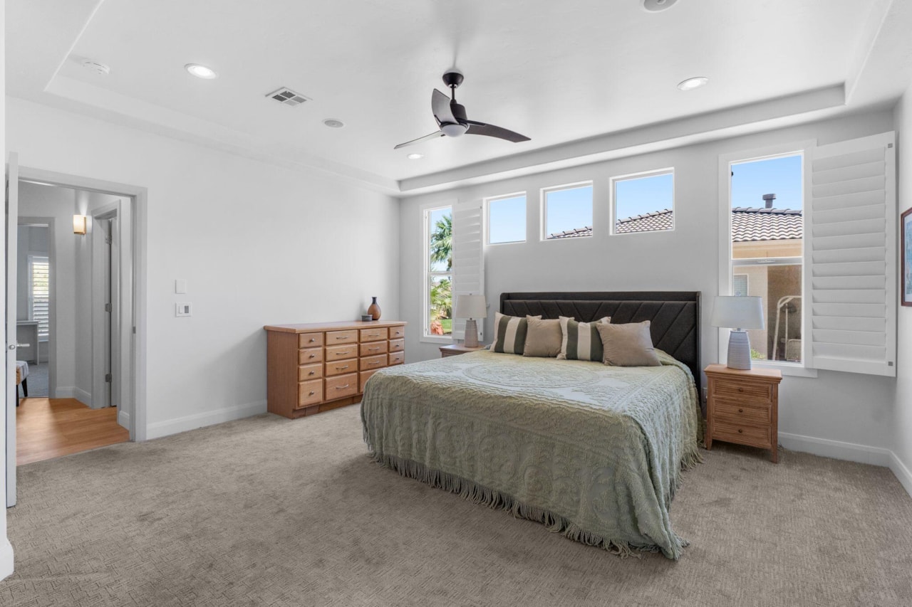 993 N Las Entradas DR Washington, UT 84780 home for sale, MLS#25-263477 - Erika Rogers Photo 27