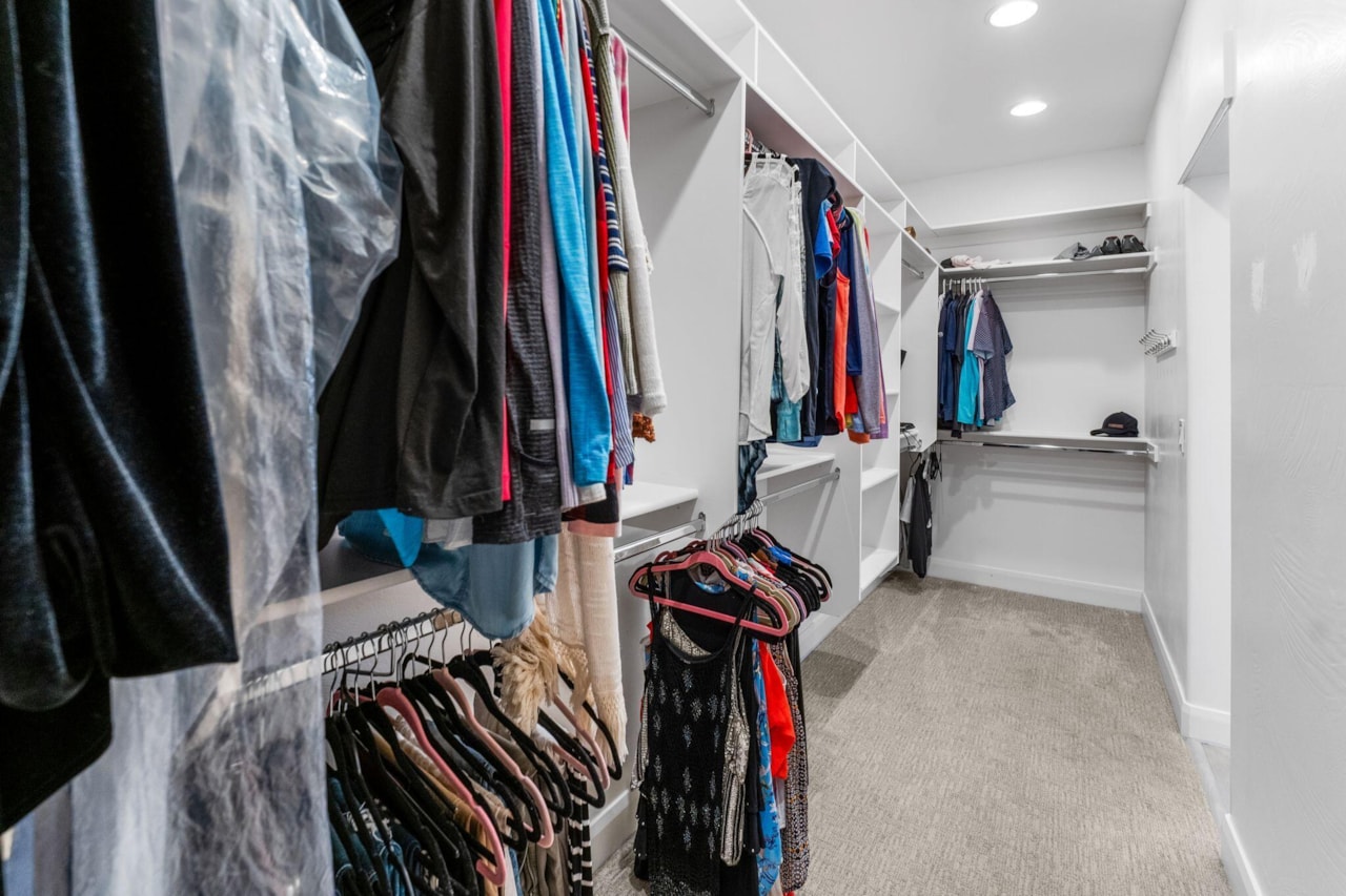 993 N Las Entradas DR Washington, UT 84780 home for sale, MLS#25-263477 - Erika Rogers Photo 33