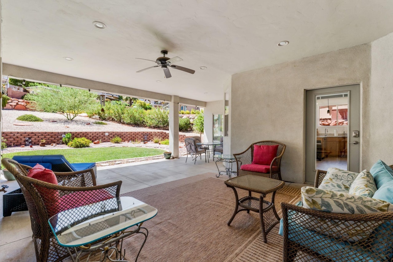 993 N Las Entradas DR Washington, UT 84780 home for sale, MLS#25-263477 - Erika Rogers Photo 35