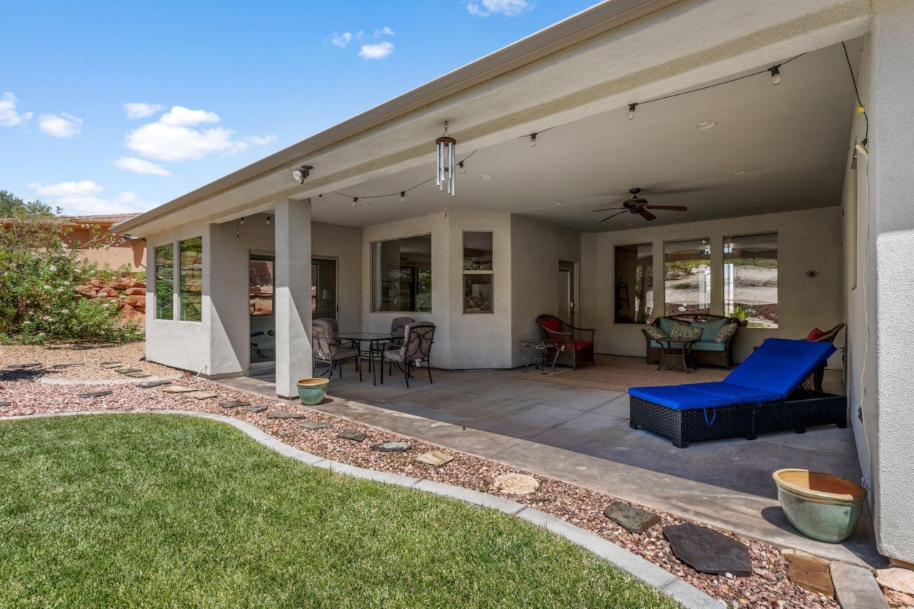 993 N Las Entradas DR Washington, UT 84780 home for sale, MLS#25-263477 - Erika Rogers Photo 36