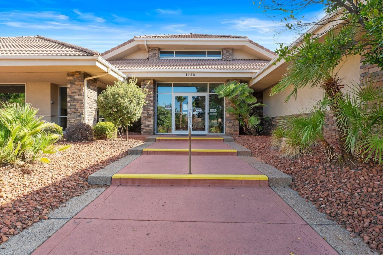 993 N Las Entradas DR Washington, UT 84780 home for sale, MLS#25-263477 - Erika Rogers Photo 50