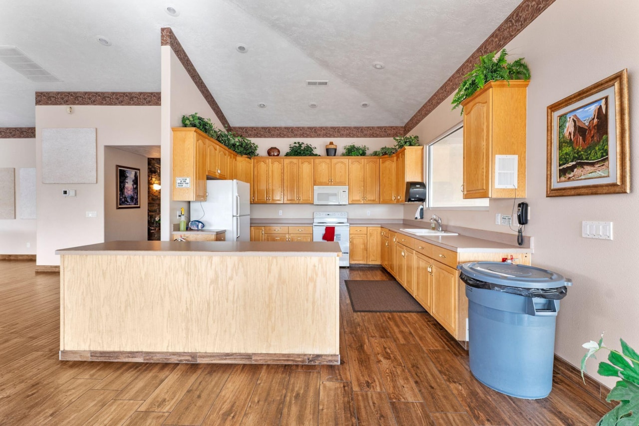 993 N Las Entradas DR Washington, UT 84780 home for sale, MLS#25-263477 - Erika Rogers Photo 53