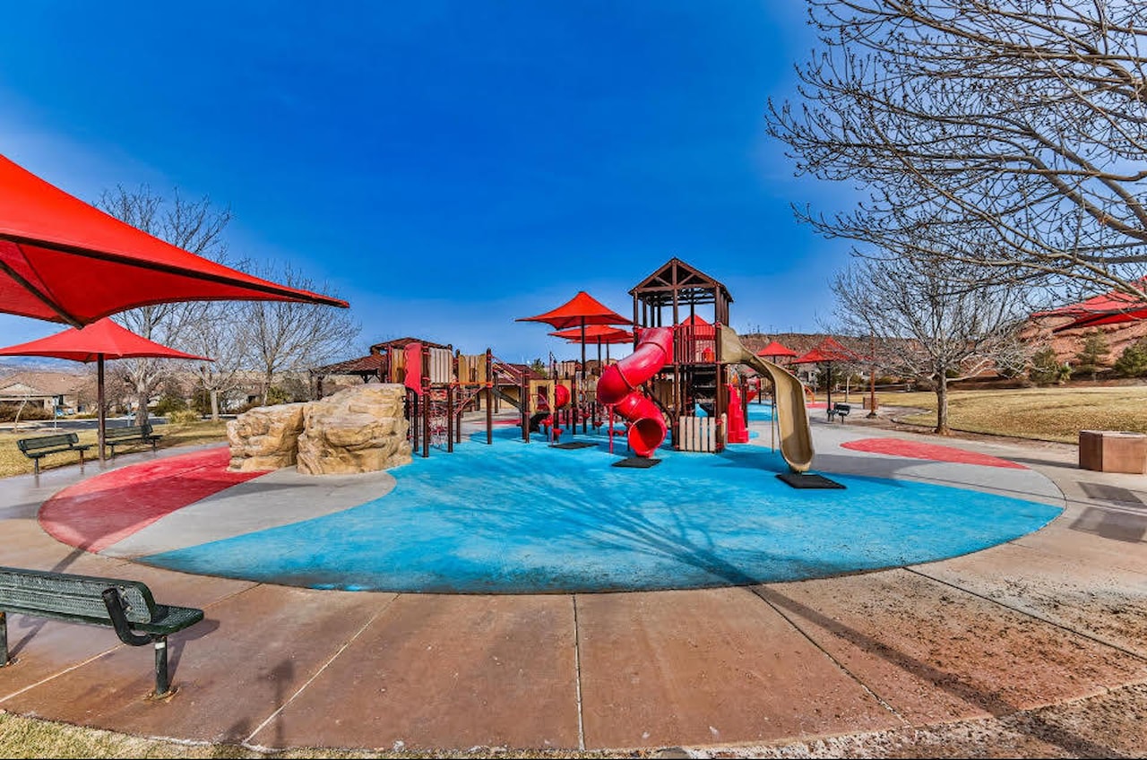 3671 Montreal LN St George, UT 84790 home for sale, MLS#25-263576 - Erika Rogers Photo 39