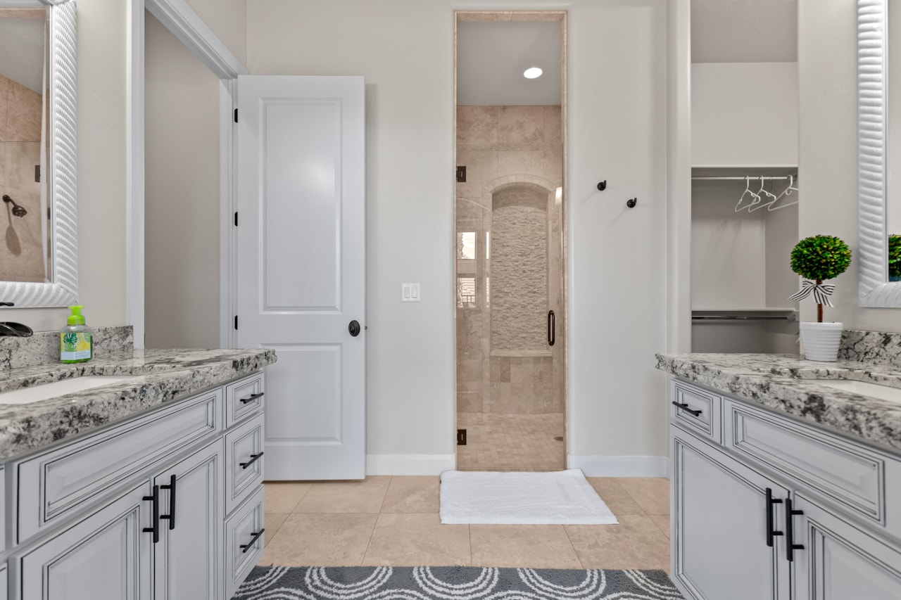 615 W 1860  N Washington, UT 84780 home for sale, MLS#25-263494 - Erika Rogers Photo 17