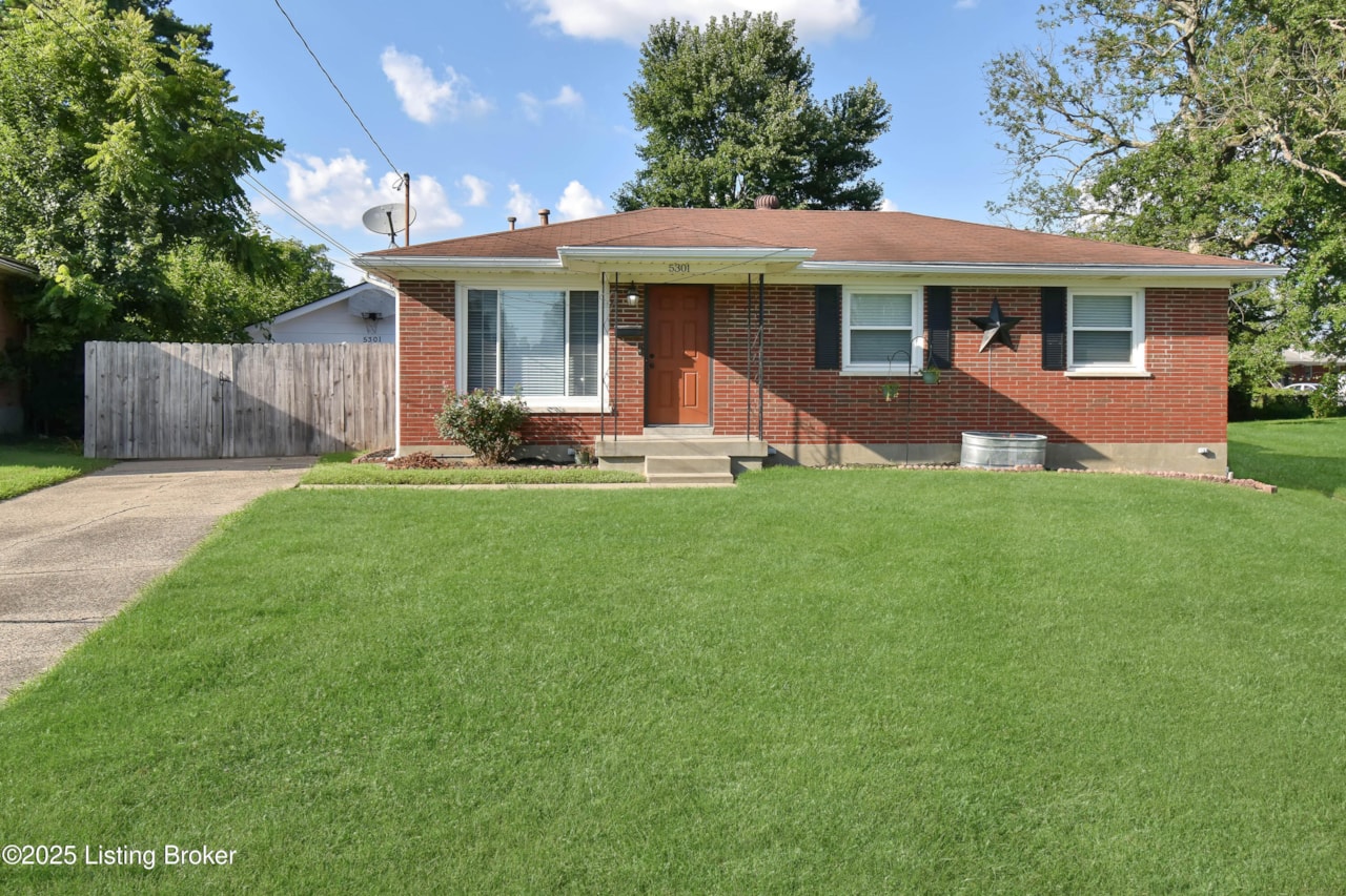 5301 Oak Lea Dr Louisville, KY 40216 | #1694135 | Oak Lea | $229,900