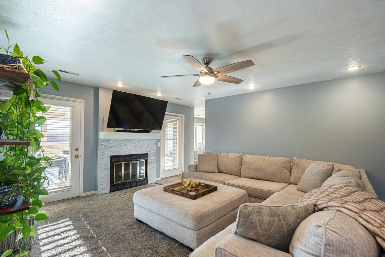 10 N Valley View DR #109 St George, UT 84770 home for sale, MLS#25-263607 - Erika Rogers Photo 6