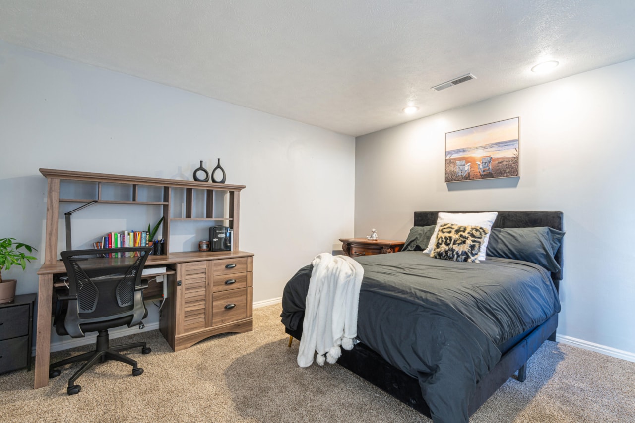 10 N Valley View DR #109 St George, UT 84770 home for sale, MLS#25-263607 - Erika Rogers Photo 21