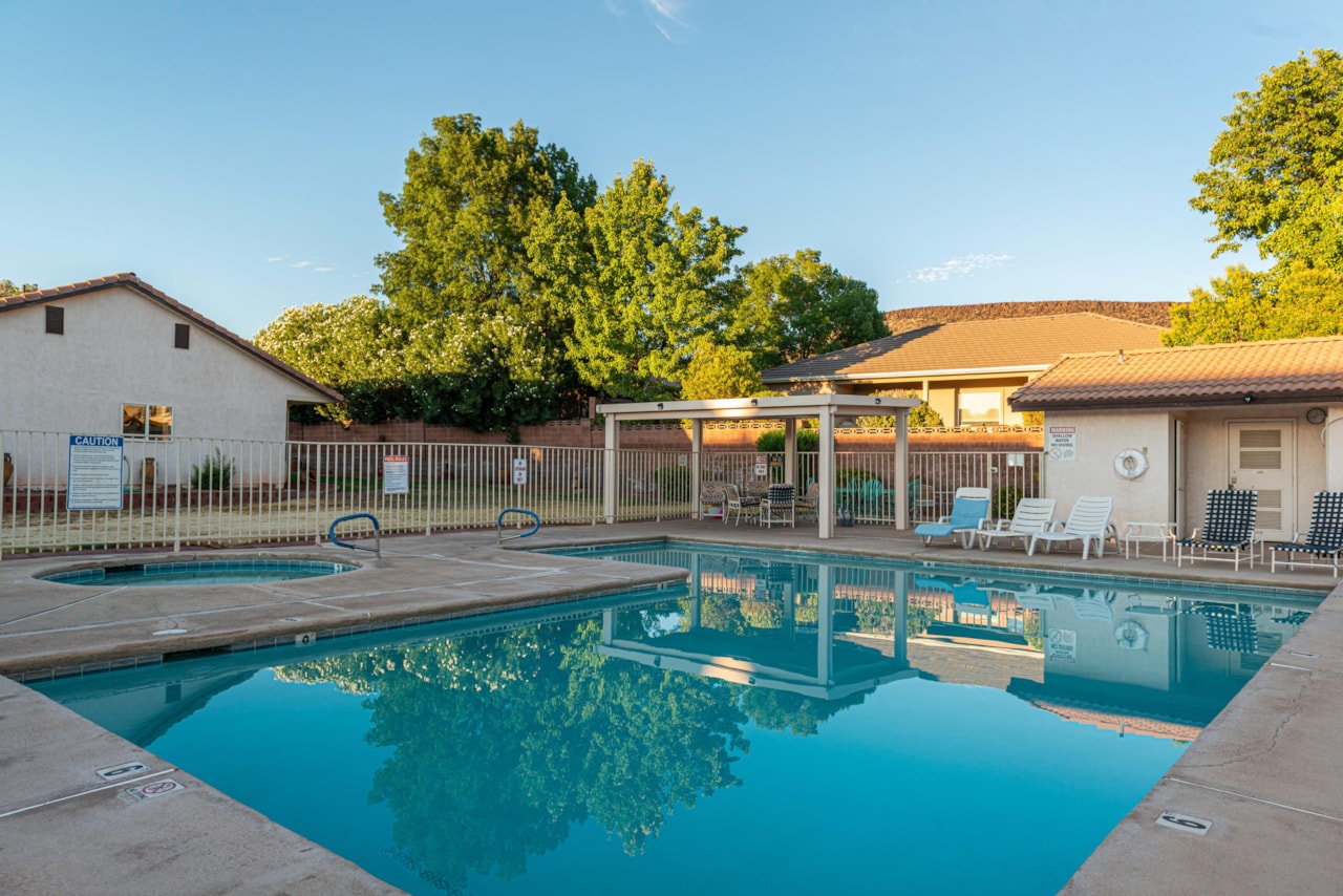 10 N Valley View DR #109 St George, UT 84770 home for sale, MLS#25-263607 - Erika Rogers Photo 32