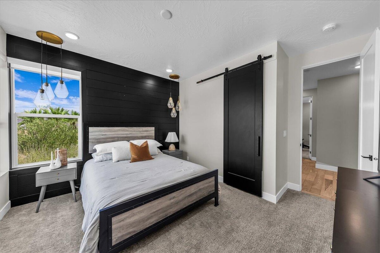 5729 S Cardinal Wing DR St George, UT 84790 home for sale, MLS#25-263614 - Erika Rogers Photo 9