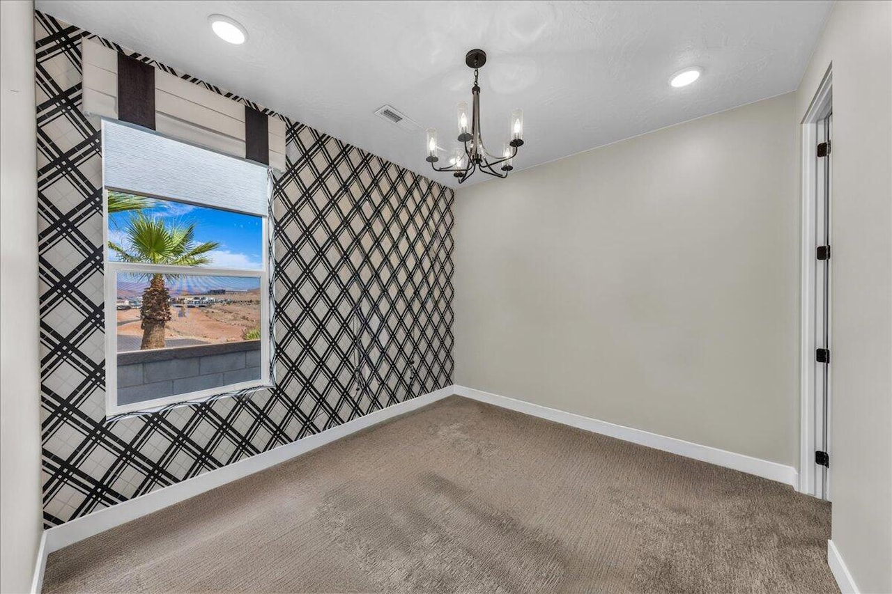 5729 S Cardinal Wing DR St George, UT 84790 home for sale, MLS#25-263614 - Erika Rogers Photo 11