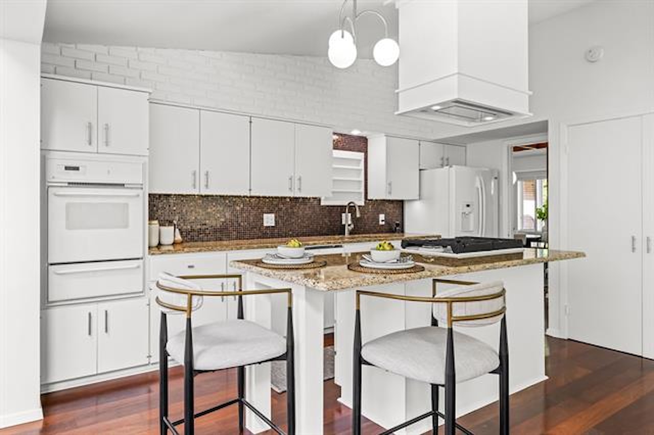 Greysq.com | Premier Real Estate Brokerage for Exceptional Properties Photo 6