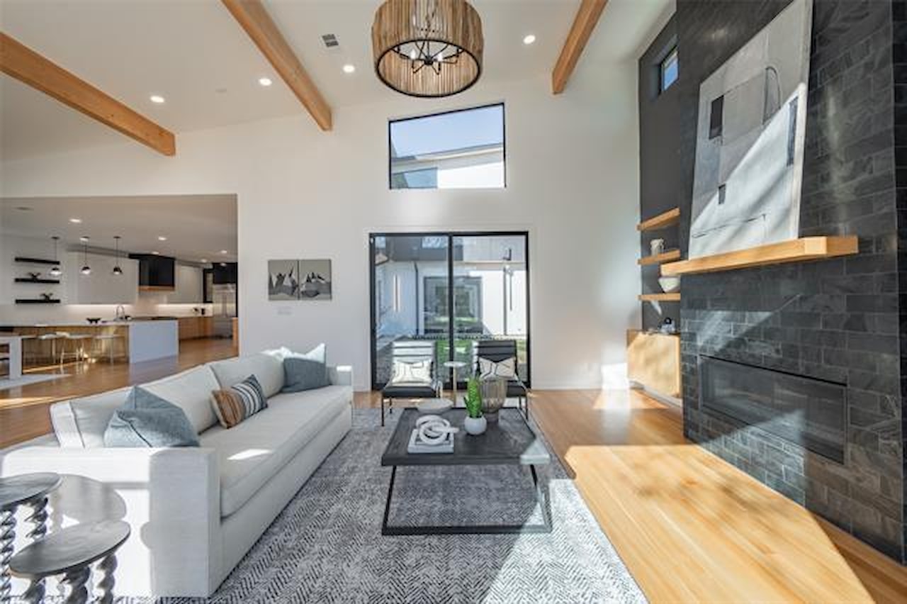 Greysq.com | Premier Real Estate Brokerage for Exceptional Properties Photo 4