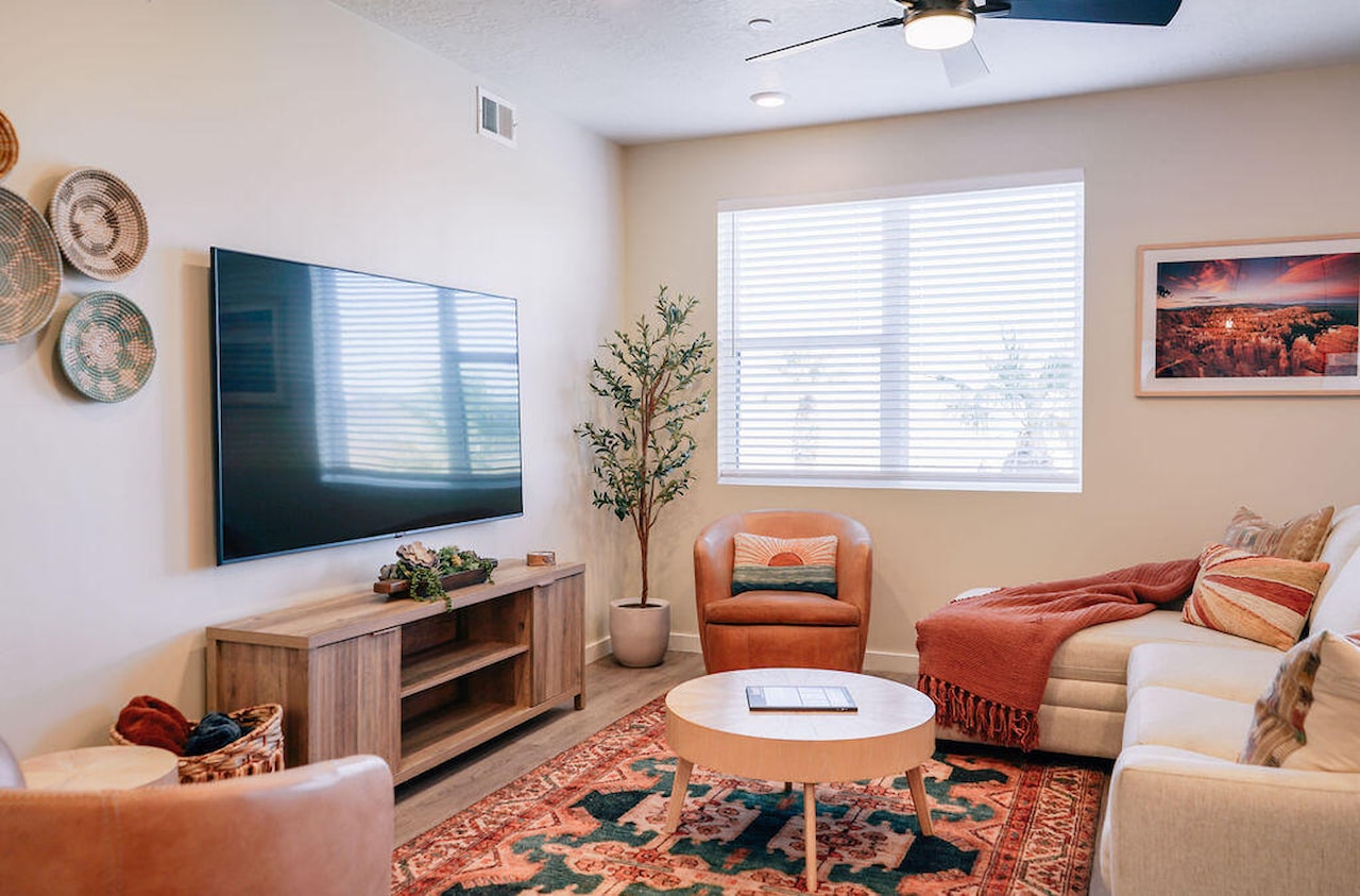 961 W Akoya Pearl RD #201 St George, UT 84790 condo for sale, MLS#25-263697 - Erika Rogers Photo 12