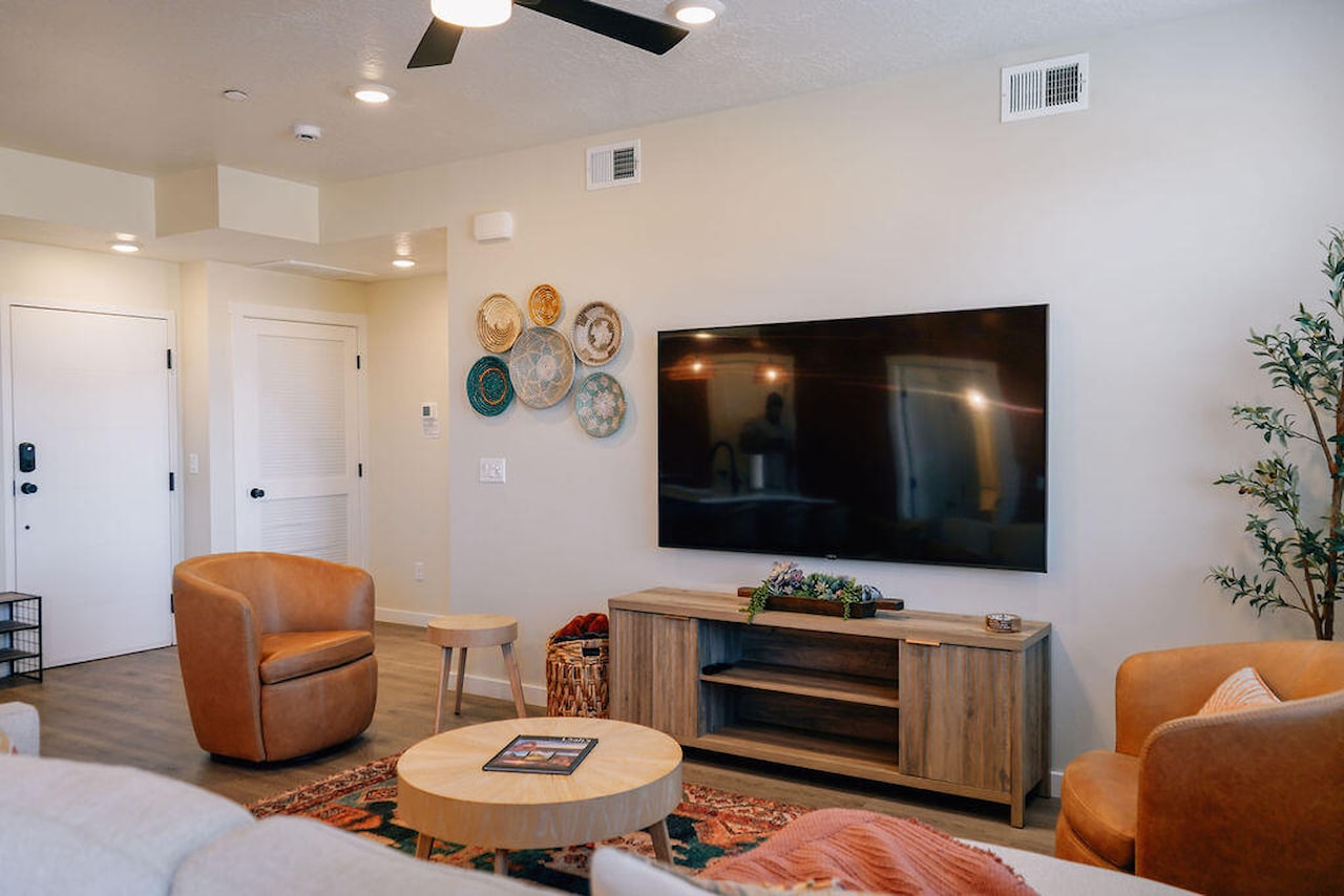 961 W Akoya Pearl RD #201 St George, UT 84790 condo for sale, MLS#25-263697 - Erika Rogers Photo 14