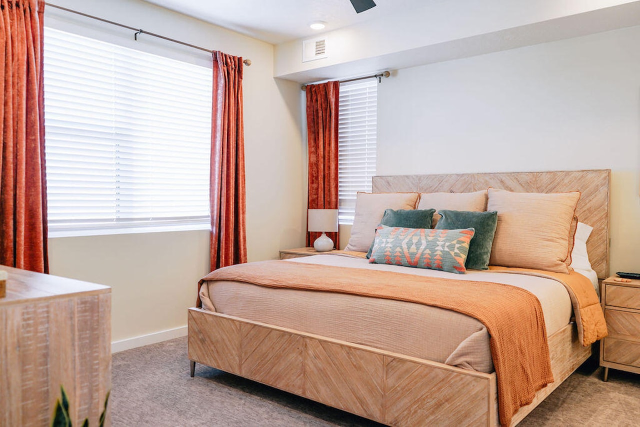 961 W Akoya Pearl RD #201 St George, UT 84790 condo for sale, MLS#25-263697 - Erika Rogers Photo 18