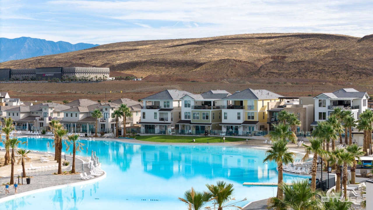 961 W Akoya Pearl RD #201 St George, UT 84790 condo for sale, MLS#25-263697 - Erika Rogers Photo 42