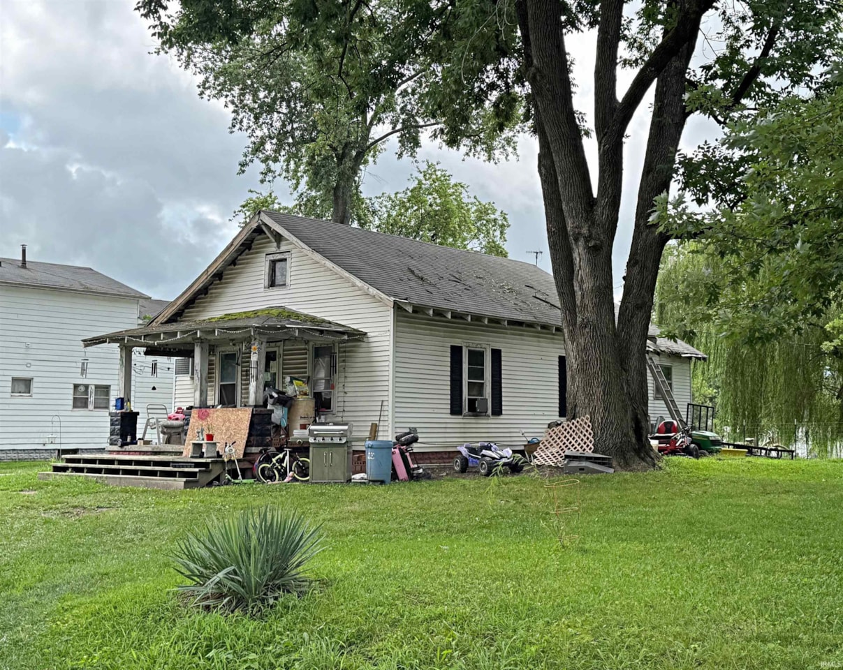 F.C. Tucker Emge - Homes for Sale - 1709 Vincennes Avenue - Washington - IN