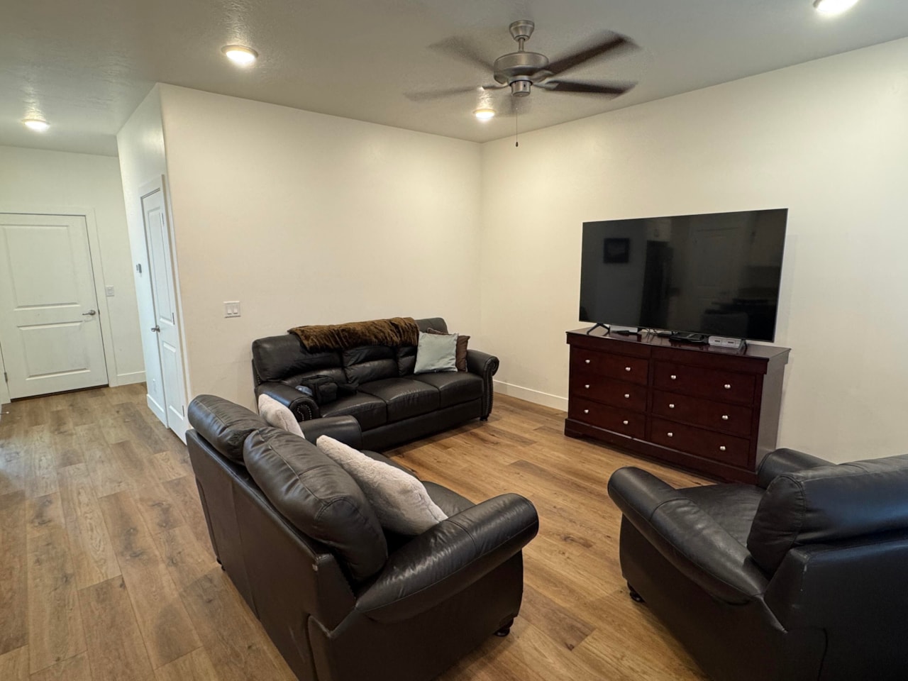 503 Stewart Creek Washington, UT 84780 home for sale, MLS#25-262949 - Erika Rogers Photo 3