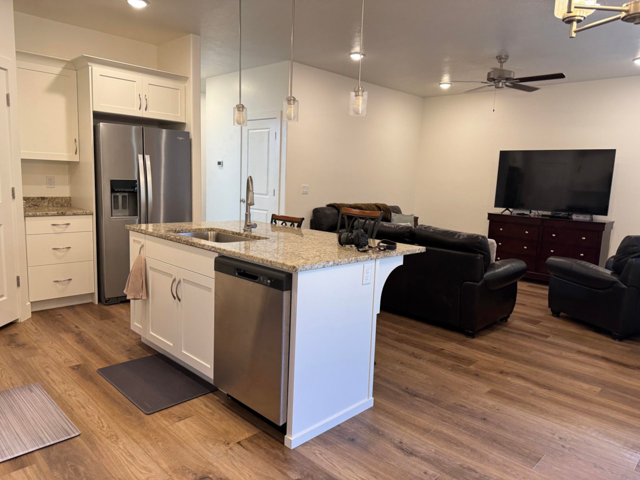 503 Stewart Creek Washington, UT 84780 home for sale, MLS#25-262949 - Erika Rogers Photo 4