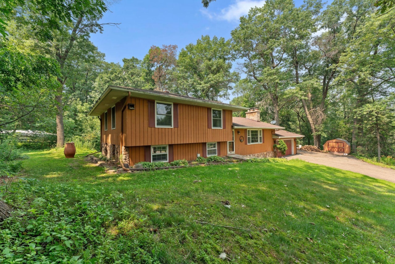 4535 Oak Chase Road Eagan, MN 55123 | MLS 6763928