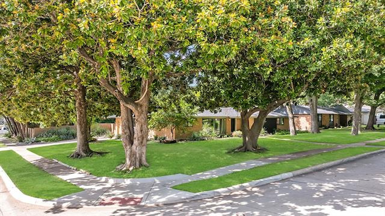 Greysq.com | Premier Real Estate Brokerage for Exceptional Properties Photo 3