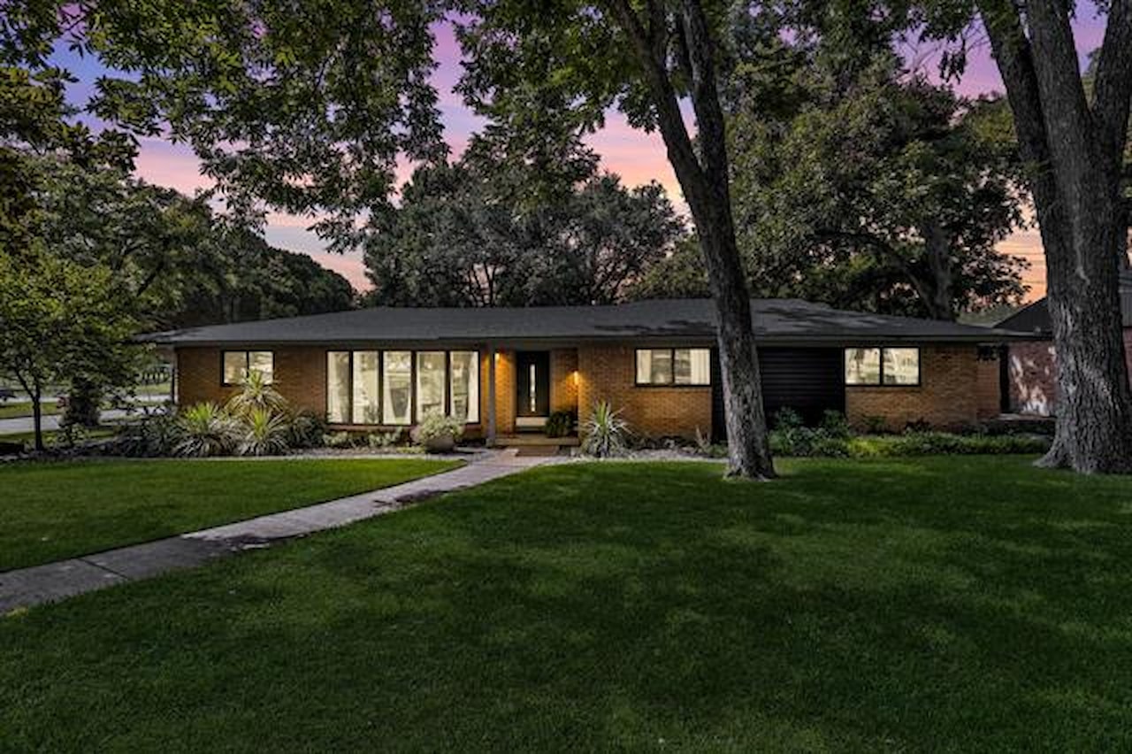 Greysq.com | Premier Real Estate Brokerage for Exceptional Properties Photo 40